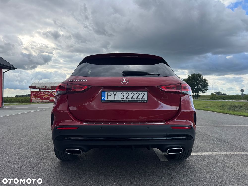 Mercedes-Benz GLA - 10