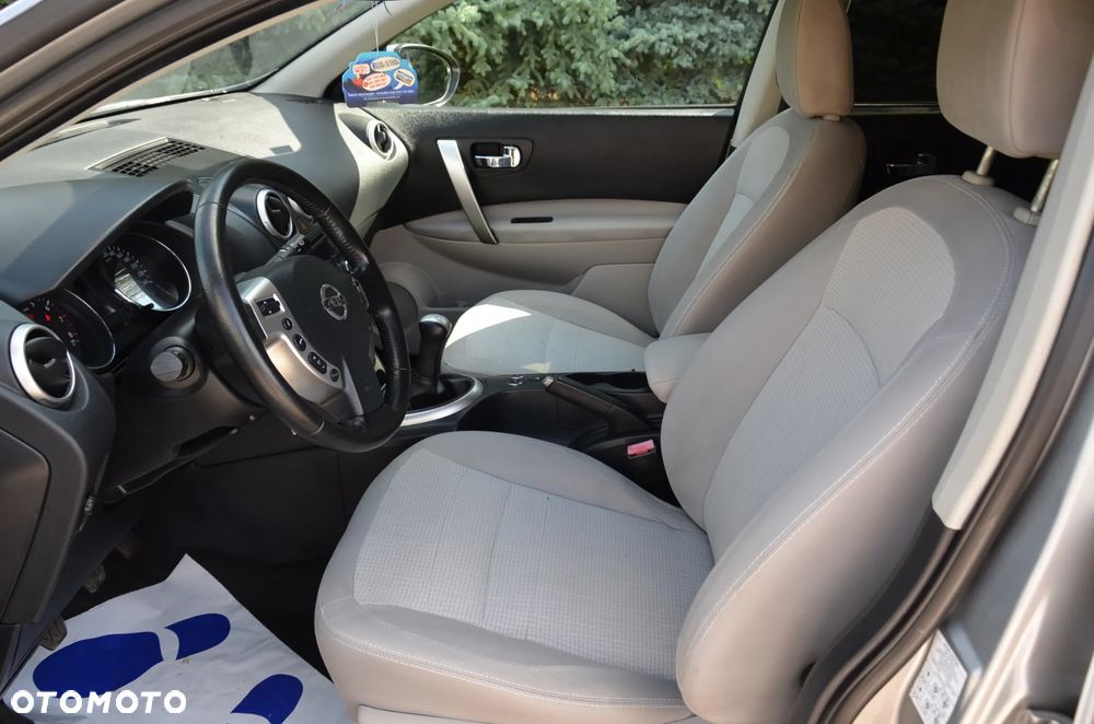 Nissan Qashqai 1.6 Visia - 17