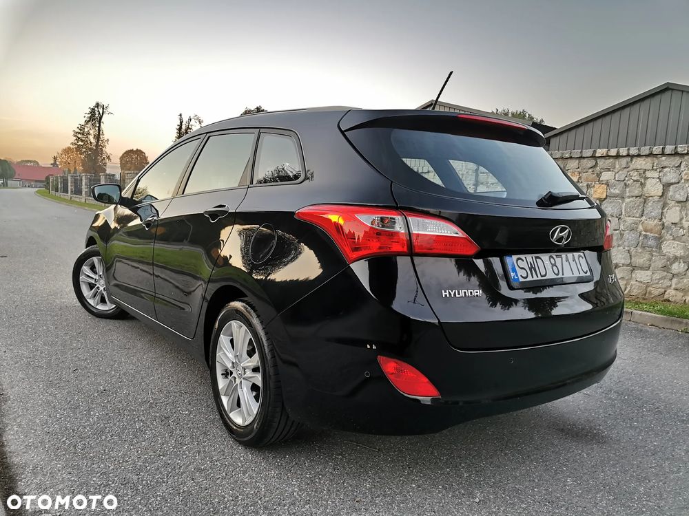 Hyundai i30 1.4 Premium - 4