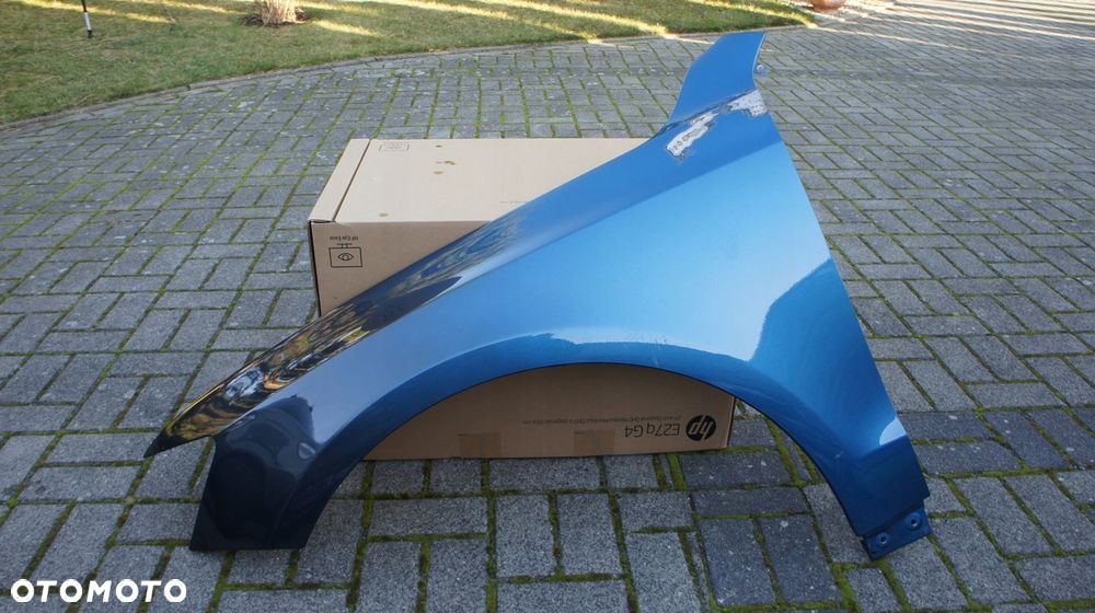 PRZEDNI LEWY BLOTNIK AUDI Q5 8R0 - 1