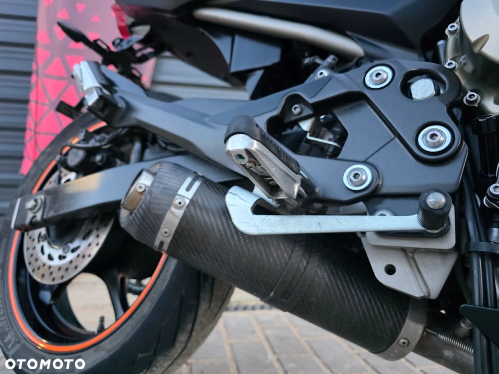 Yamaha XJ - 25
