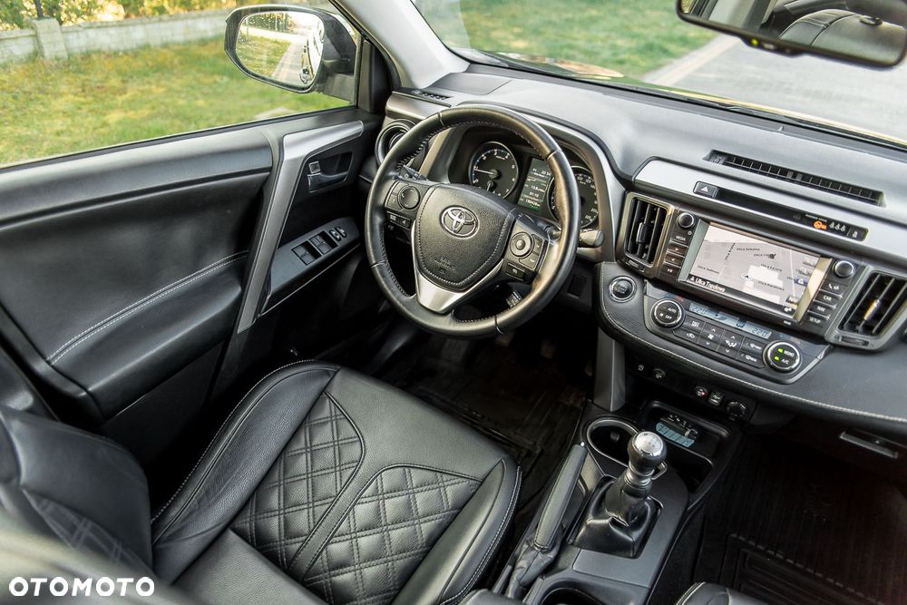 Toyota RAV4 2.0 D-4D Premium 4x2 - 15