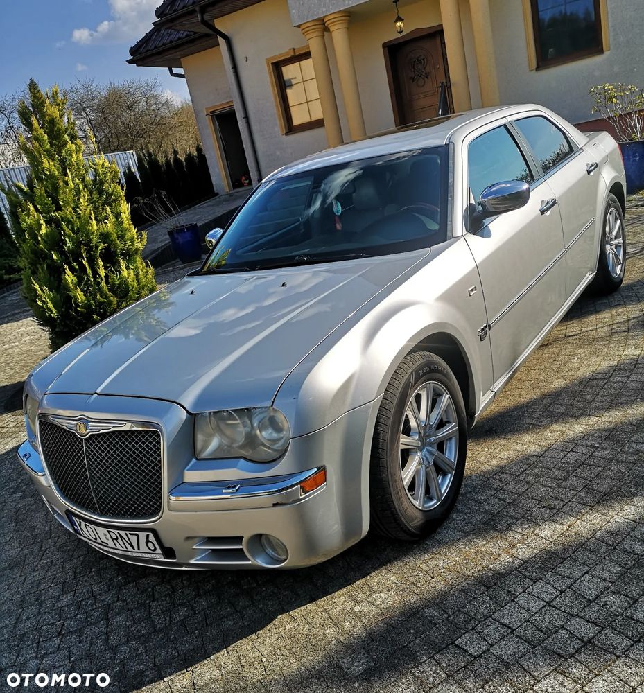 Chrysler 300C - 10