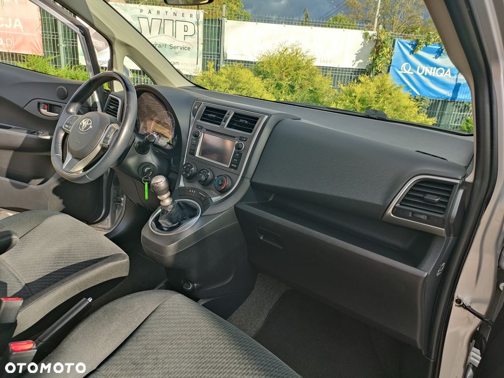 Toyota Verso S 1.33 VVT-i Cool - 26