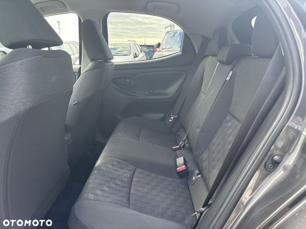 Toyota Yaris Hybrid 1.5 Style - 11