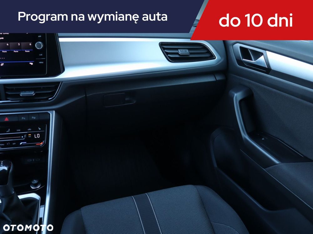 Volkswagen T-Roc - 10