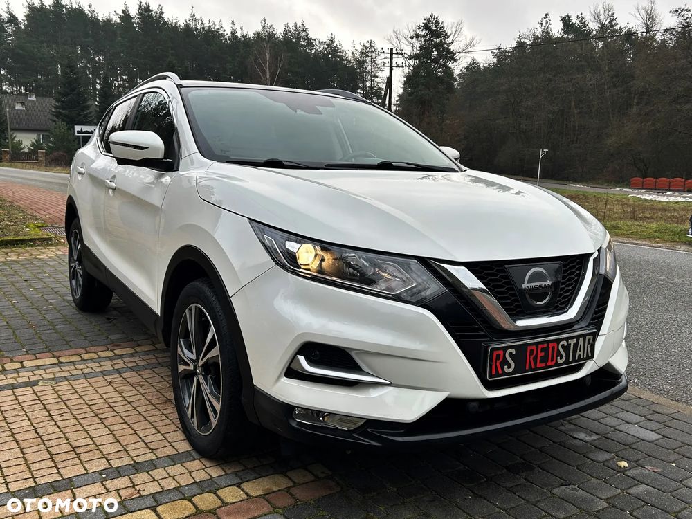 Nissan Qashqai 1.6 DIG-T TEKNA+ - 3