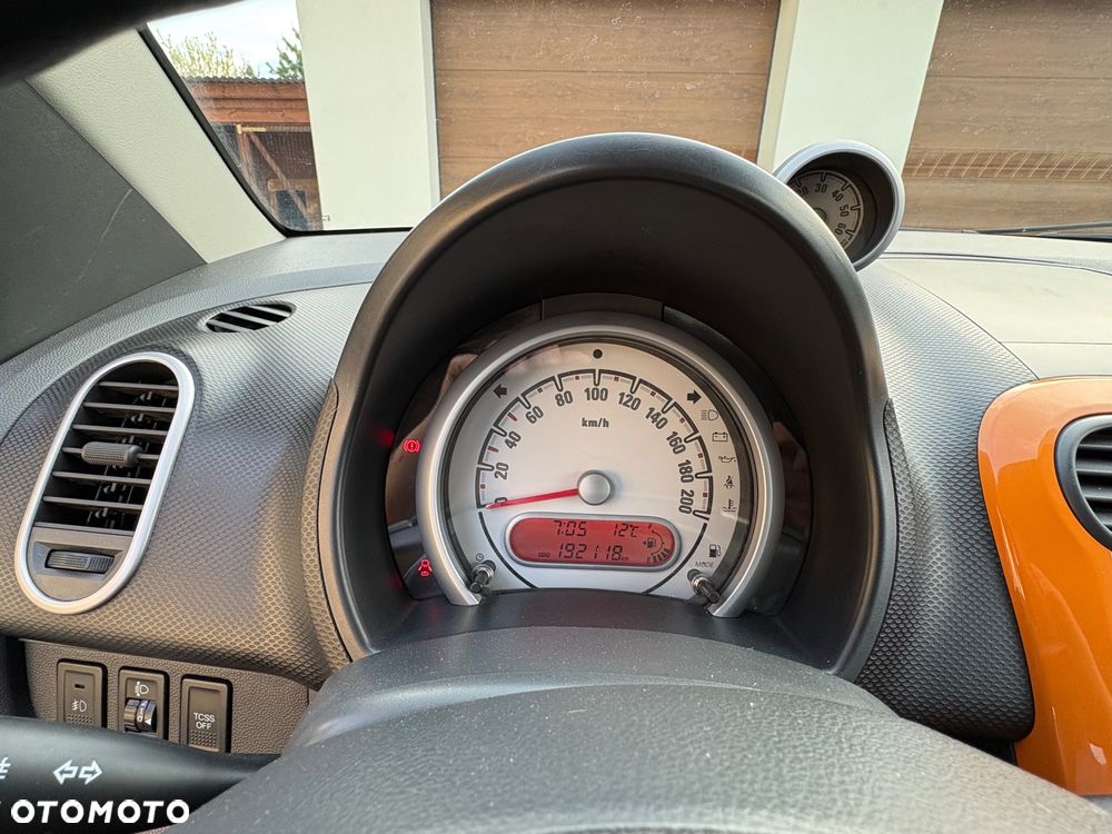 Opel Agila 1.2 16 V - 24