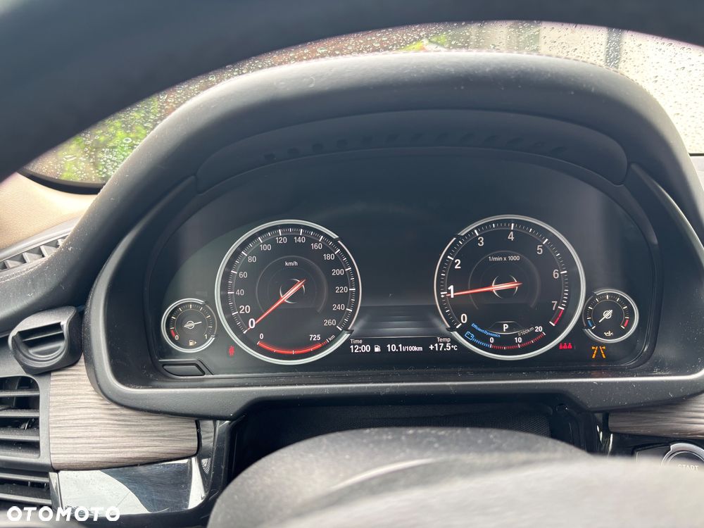 BMW X5 xDrive35i - 6
