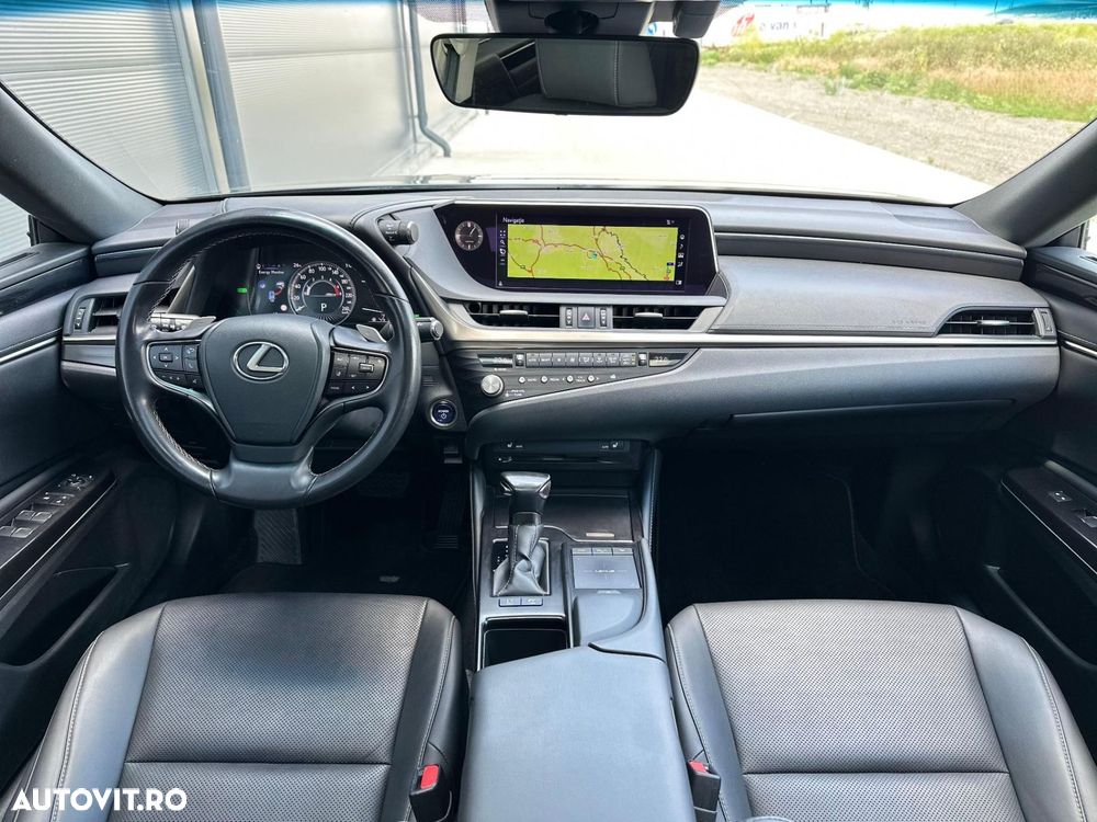 Lexus Seria ES 300h Executive Line - 24