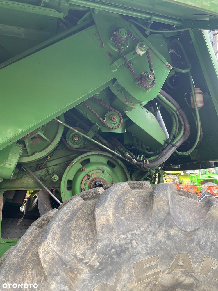 John Deere 2256 - 13