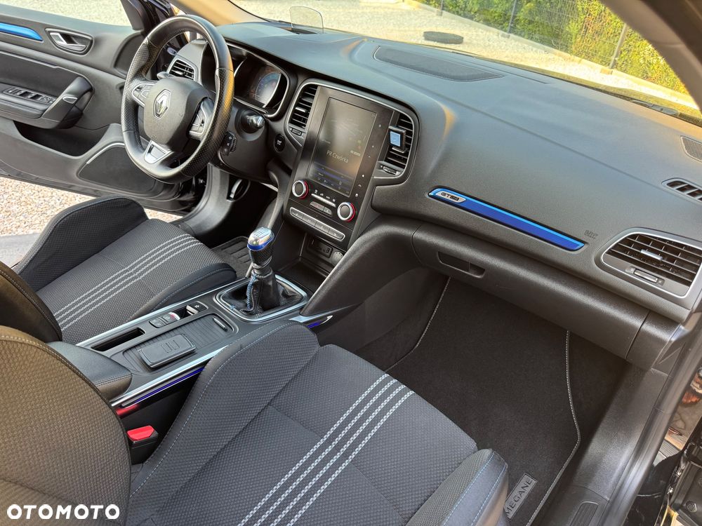 Renault Megane ENERGY TCe 130 GT LINE - 38