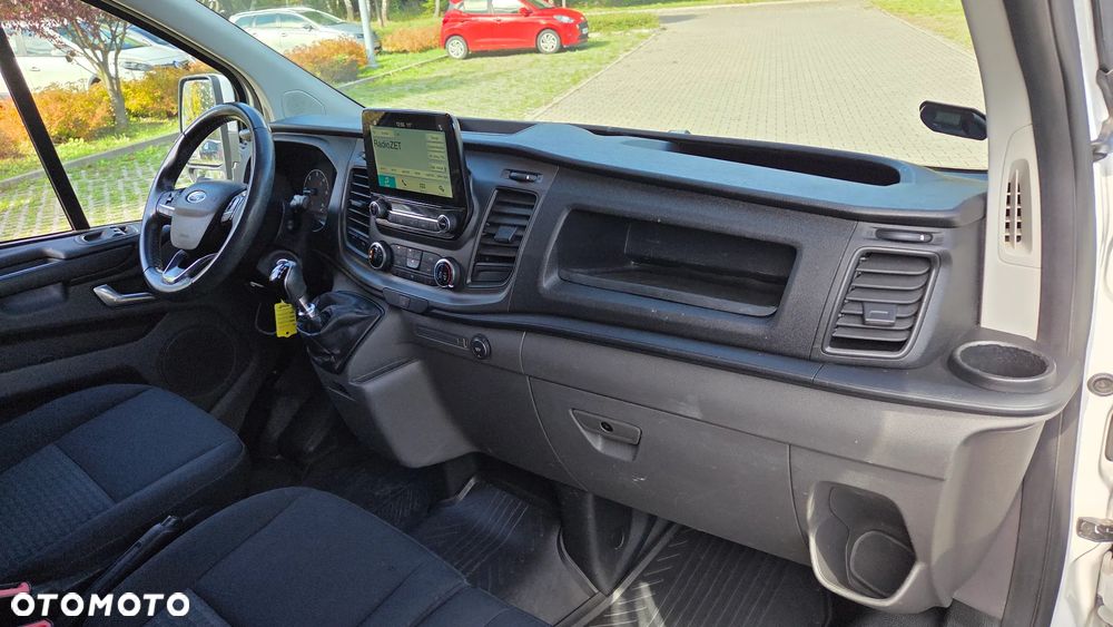 Ford TRANSIT CUSTOM - 25