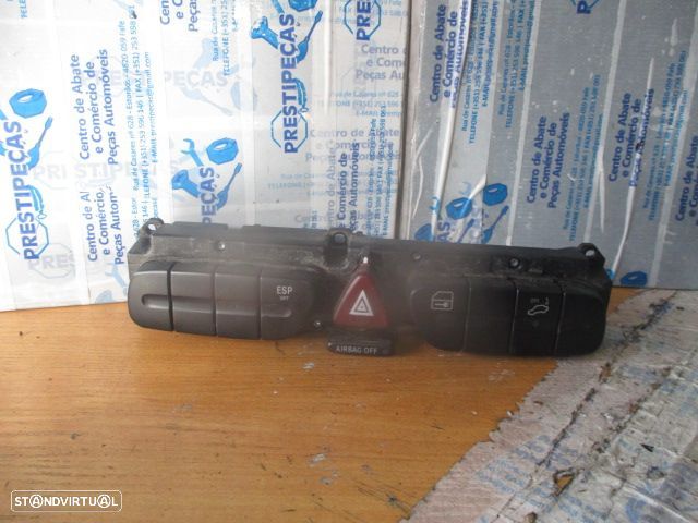 Interruptor A2038217258 MERCEDES W203 2002 4 Piscas - 1