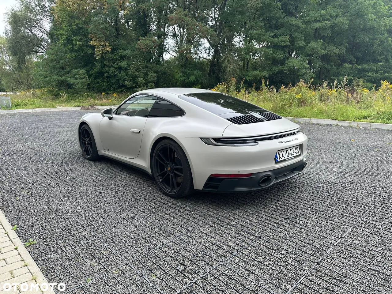 Porsche 911 Carrera 4 GTS - 4