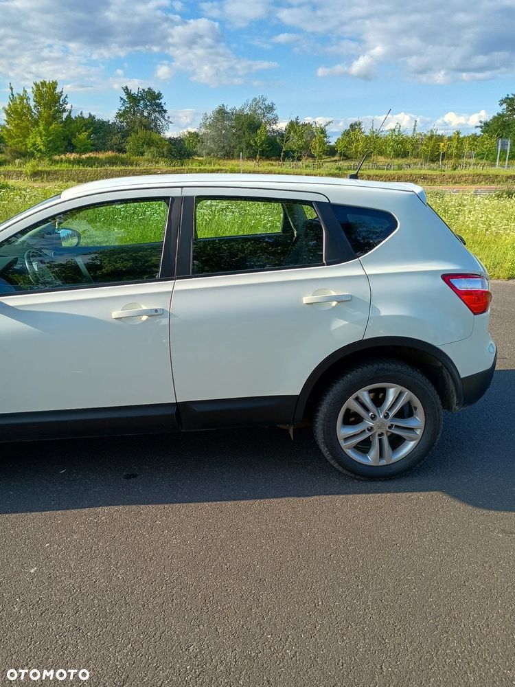 Nissan Qashqai 2013 photo 4