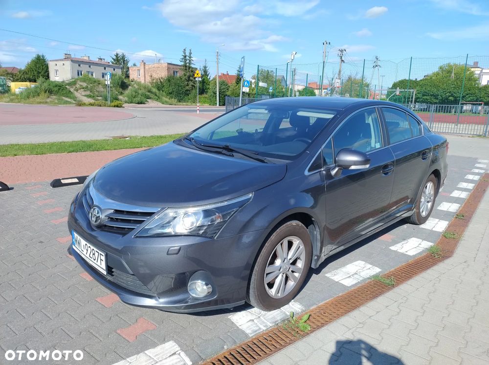 Toyota Avensis - 1