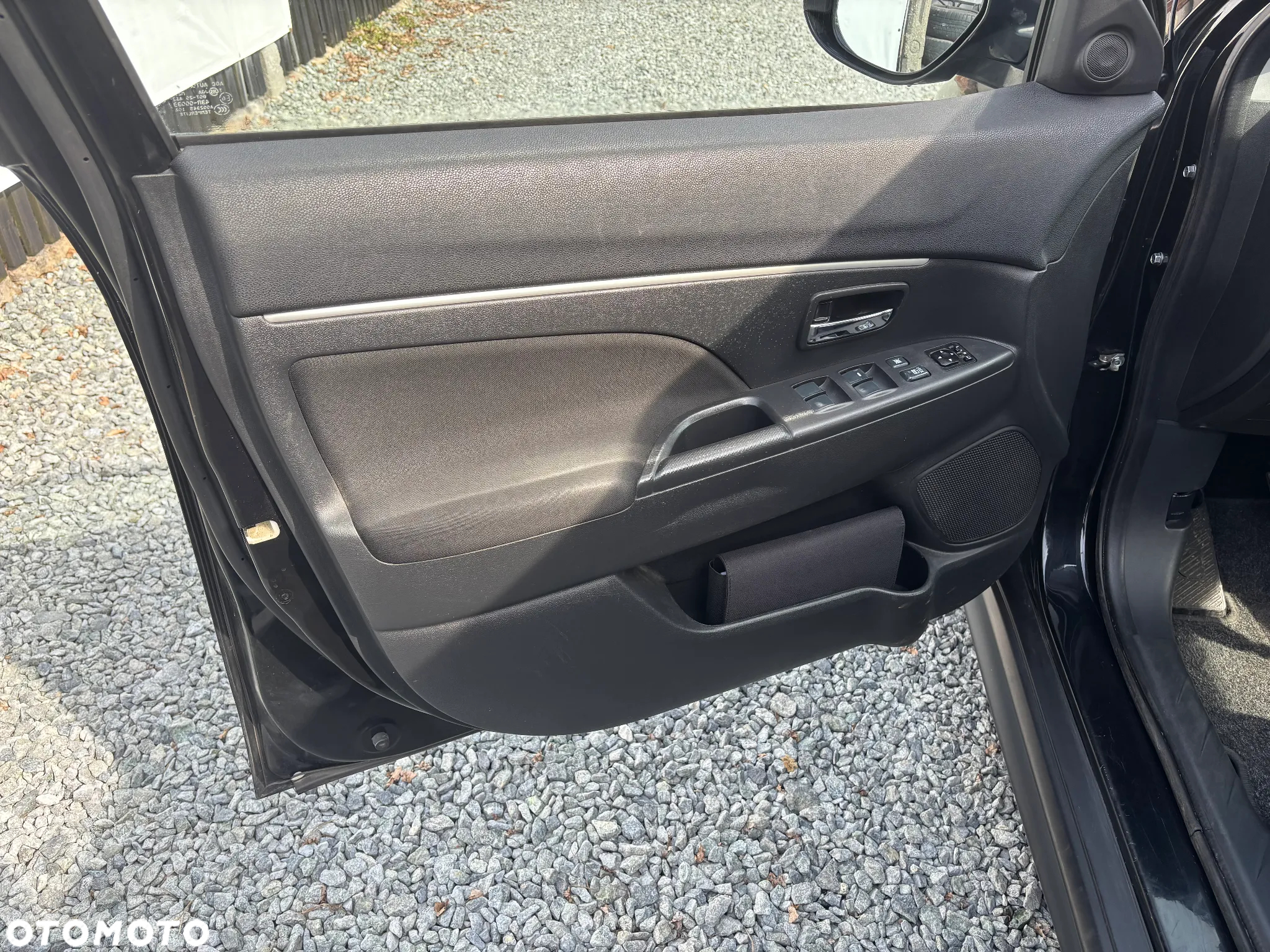 Mitsubishi ASX 1.8 DI-D 2WD 35 Jahre - 16