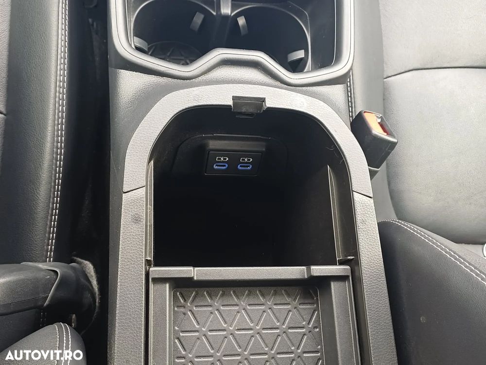 Toyota RAV4 2.5 VVT-iE 4x4 Luxury - 26