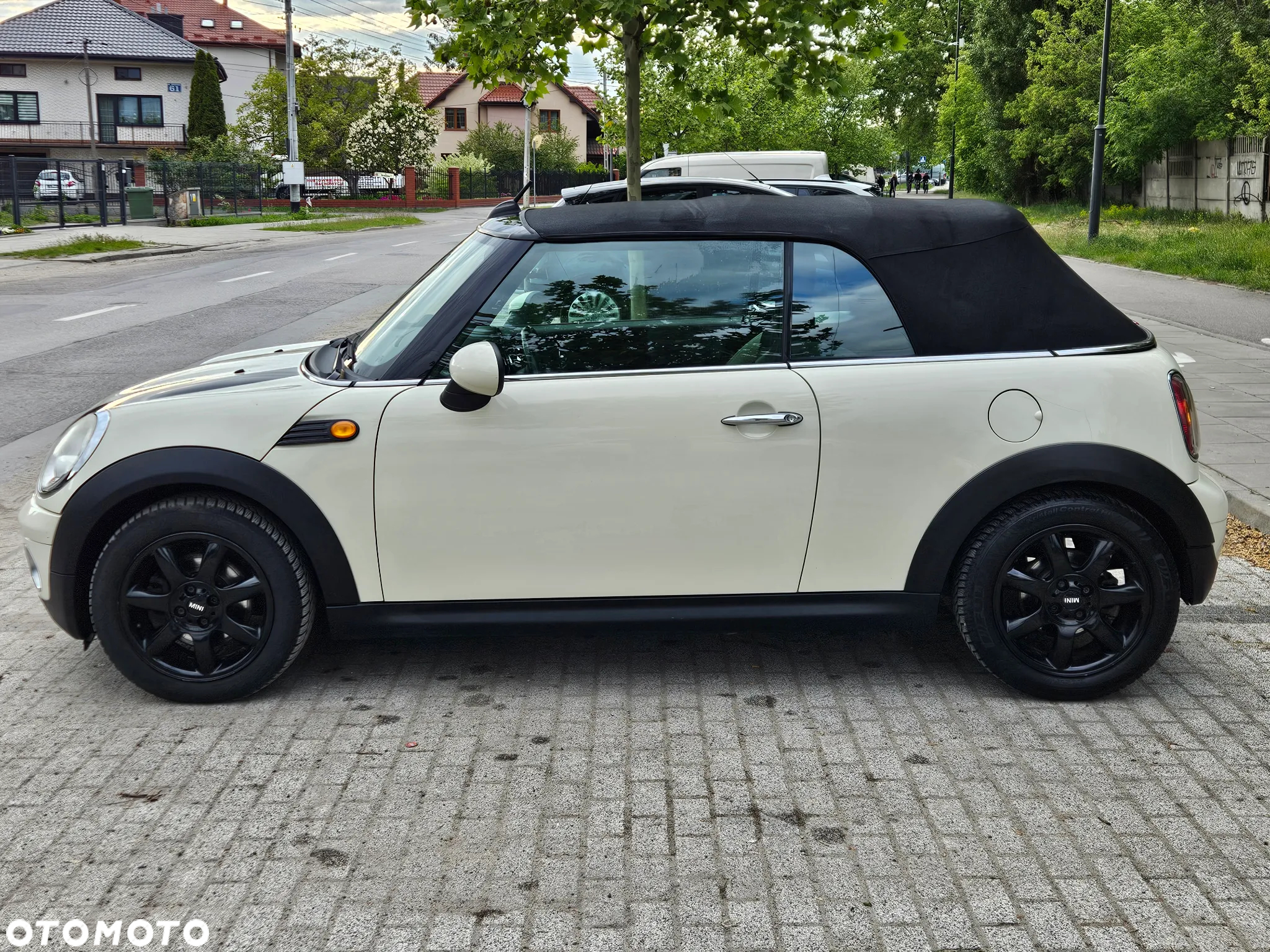 MINI Cooper Cabrio - 34