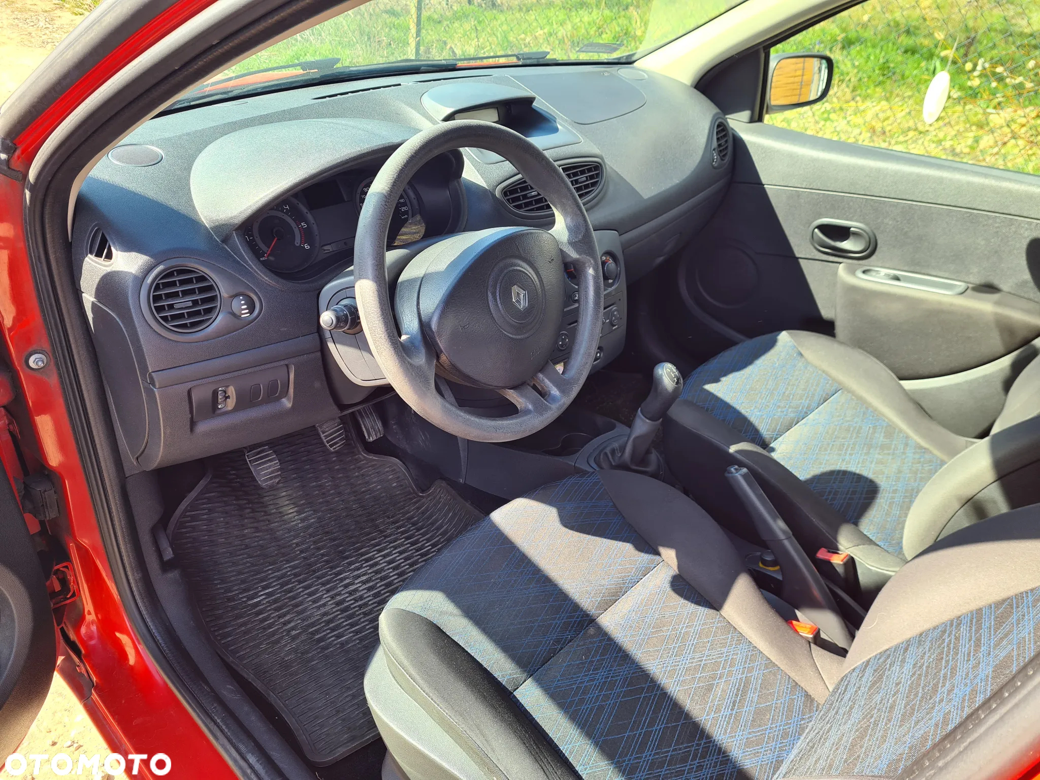 Renault Clio 1.5 dCi Authentique - 11
