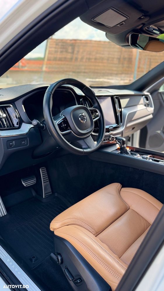 Volvo XC 60 T5 AWD Inscription - 26