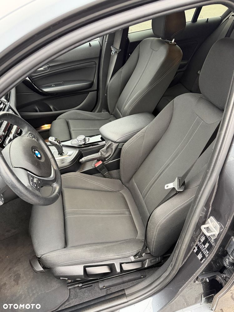 BMW Seria 1 120d Sport Line Shadow - 22