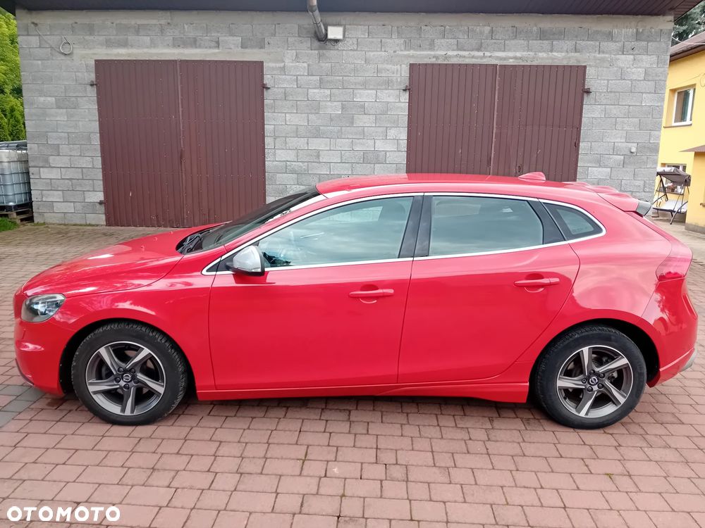 Volvo V40 D2 Drive-E R-Design Momentum - 3