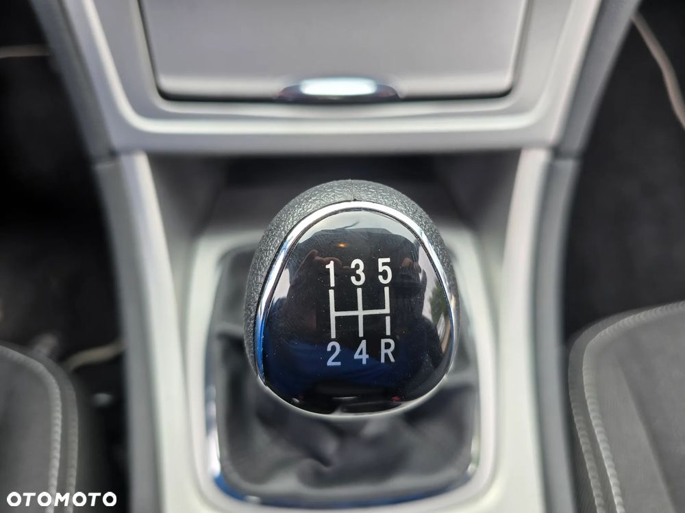 Ford Mondeo - 30