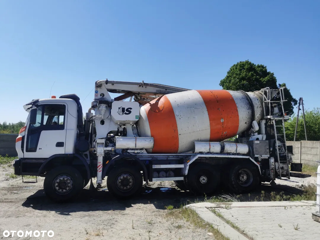 Iveco Astra - 3