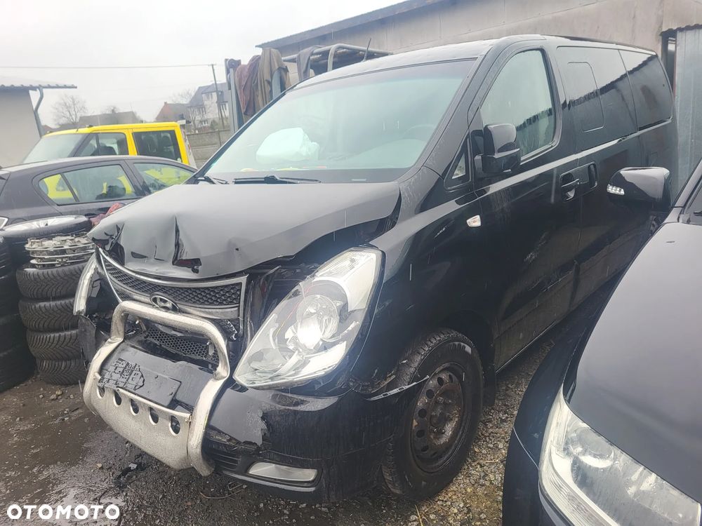 Hyundai H-1 Starex - 39