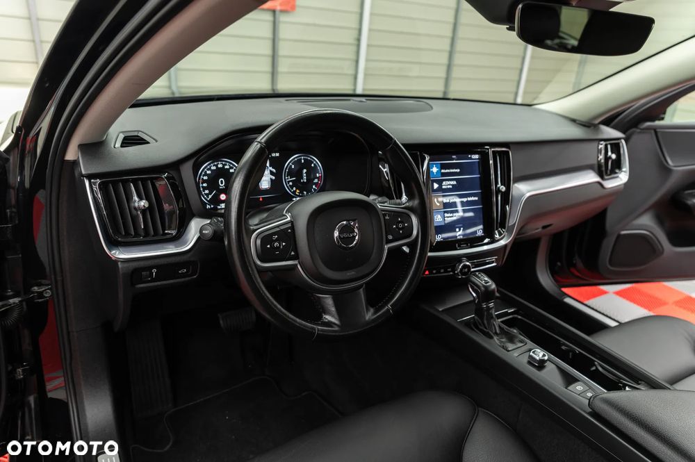 Volvo V60 D3 Geartronic Momentum - 32