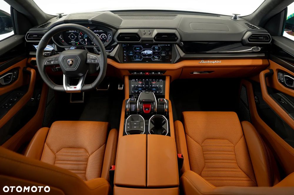Lamborghini Urus - 18