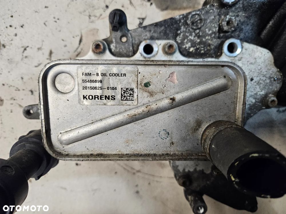 Opel Astra J 4 IV Zafira C 2.0 CDTI obudowa filtra oleju chłodnica chłodniczka oleju silnika 55578235 B20DTH - 3