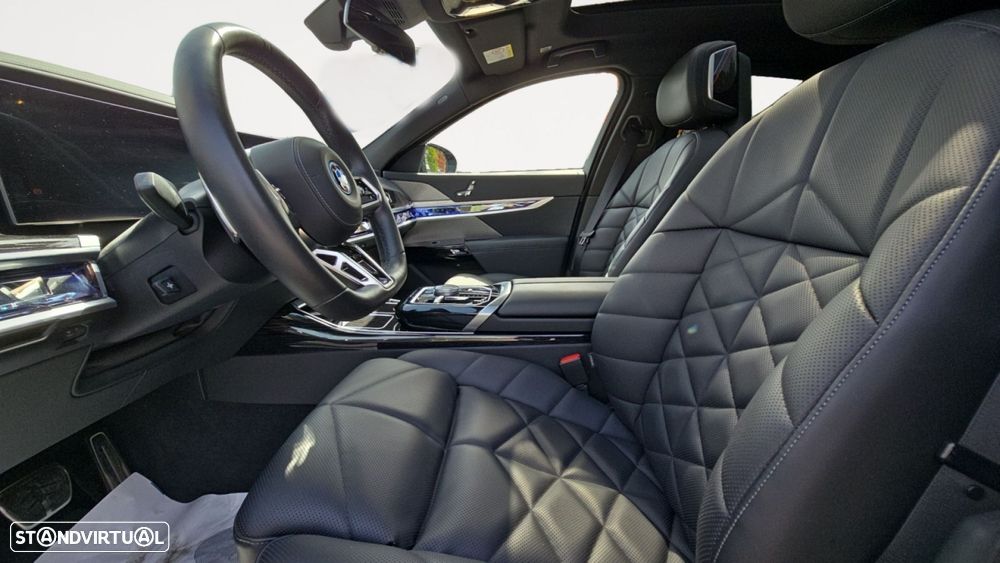 BMW i7 eDrive50 Pack Desportivo M Pro - 10