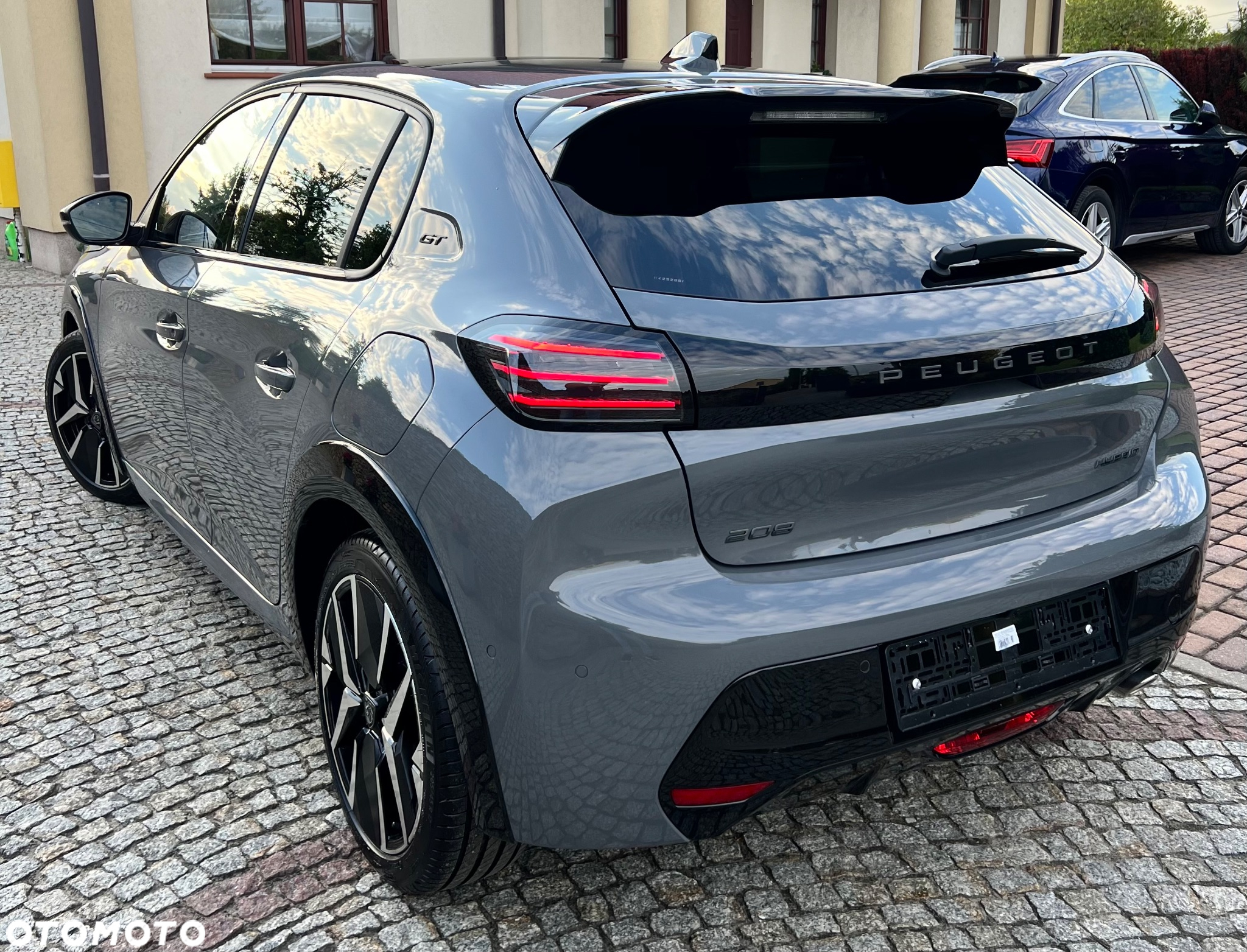 Peugeot 208 1.2 mHEV GT - 3