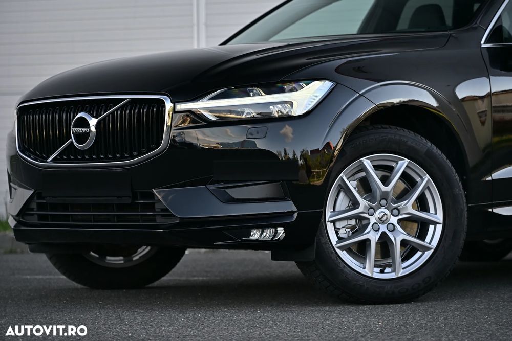 Volvo XC 60 D5 AWD Geartronic Momentum - 1