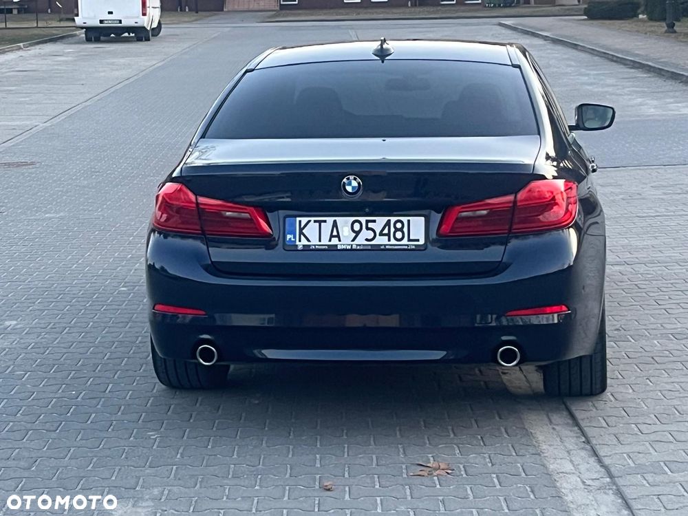 BMW Seria 5 520d xDrive Luxury Line - 4