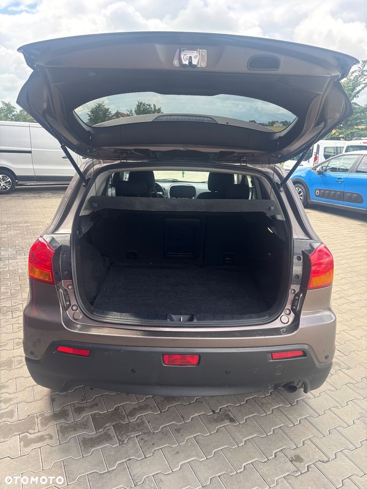 Mitsubishi ASX - 5
