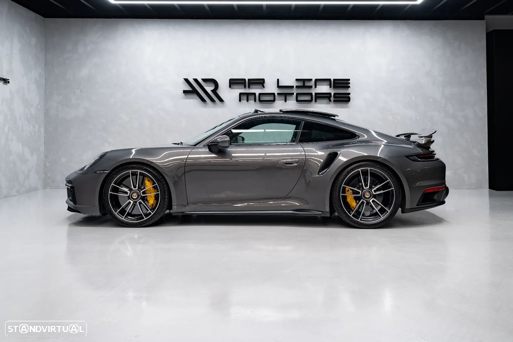 Porsche 911 (992) Turbo S - 17
