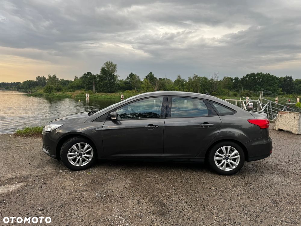 Ford Focus 1.6 Trend - 5