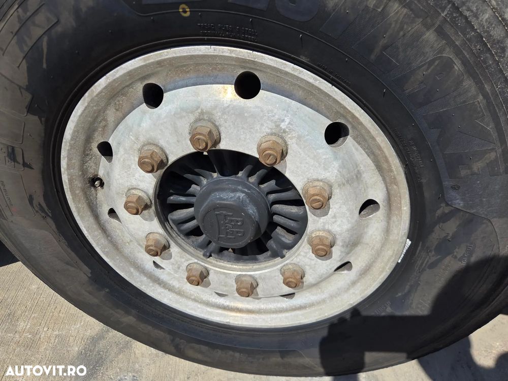 Carnehl Basculabila 28mc, 2021, MASA PROPIE 4,8tone, picioare detasabile,axa liftabila, Carte identitate RAR, RULATA NUMAI IN GERMANIA, jante Aluminiu, axe BPW, CA NOUA, anv 80% ok, cilindru HYVA, prelata, , posibilitate leasing 4 ani-PROMOTIE 21.900 EUR+Tva - 15
