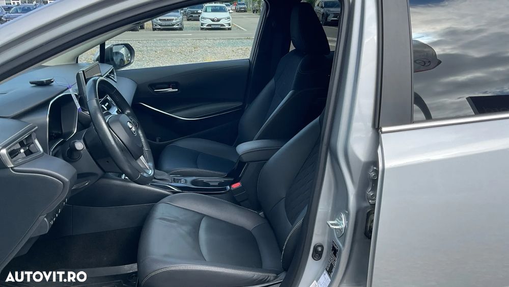 Toyota Corolla 1.8 HSD Exclusive interior Negru - 16