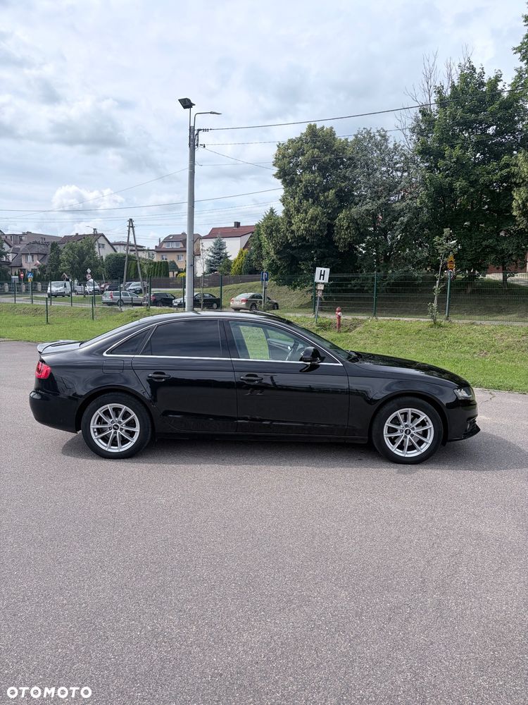 Audi A4 Limousine - 5
