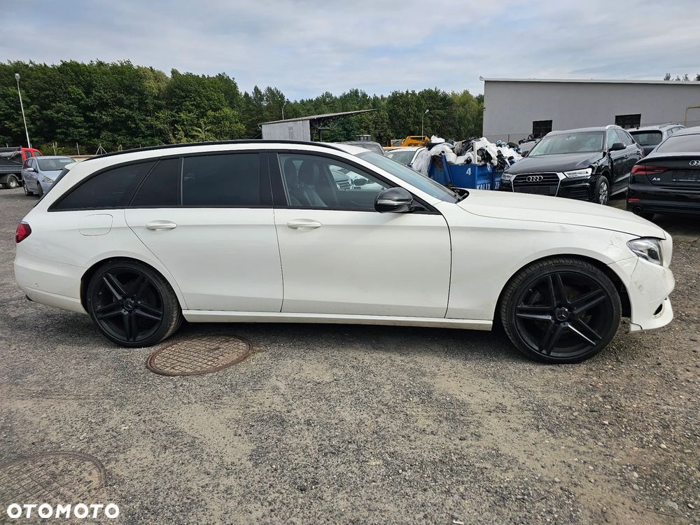 Mercedes-Benz Klasa E 220 d Avantgarde - 10