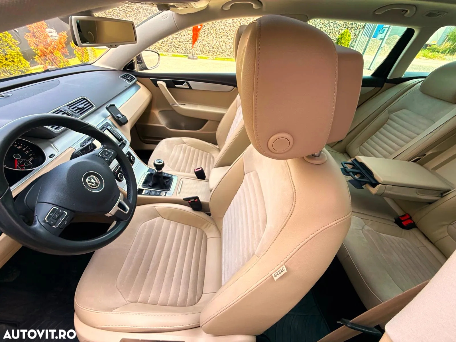 Volkswagen Passat Variant 2.0 TDI BlueMotion Technology Exclusive - 21