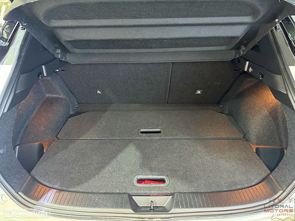 Nissan Qashqai 1.3 DIG-T N-Connecta Xtronic - 11