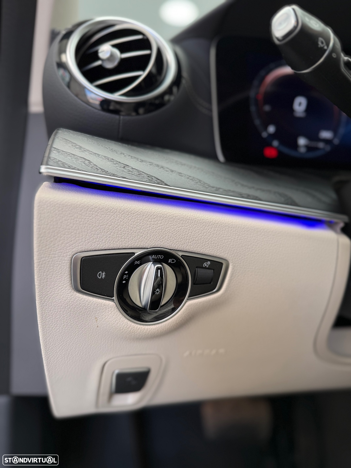 Mercedes-Benz E 300 de Avantgarde - 23