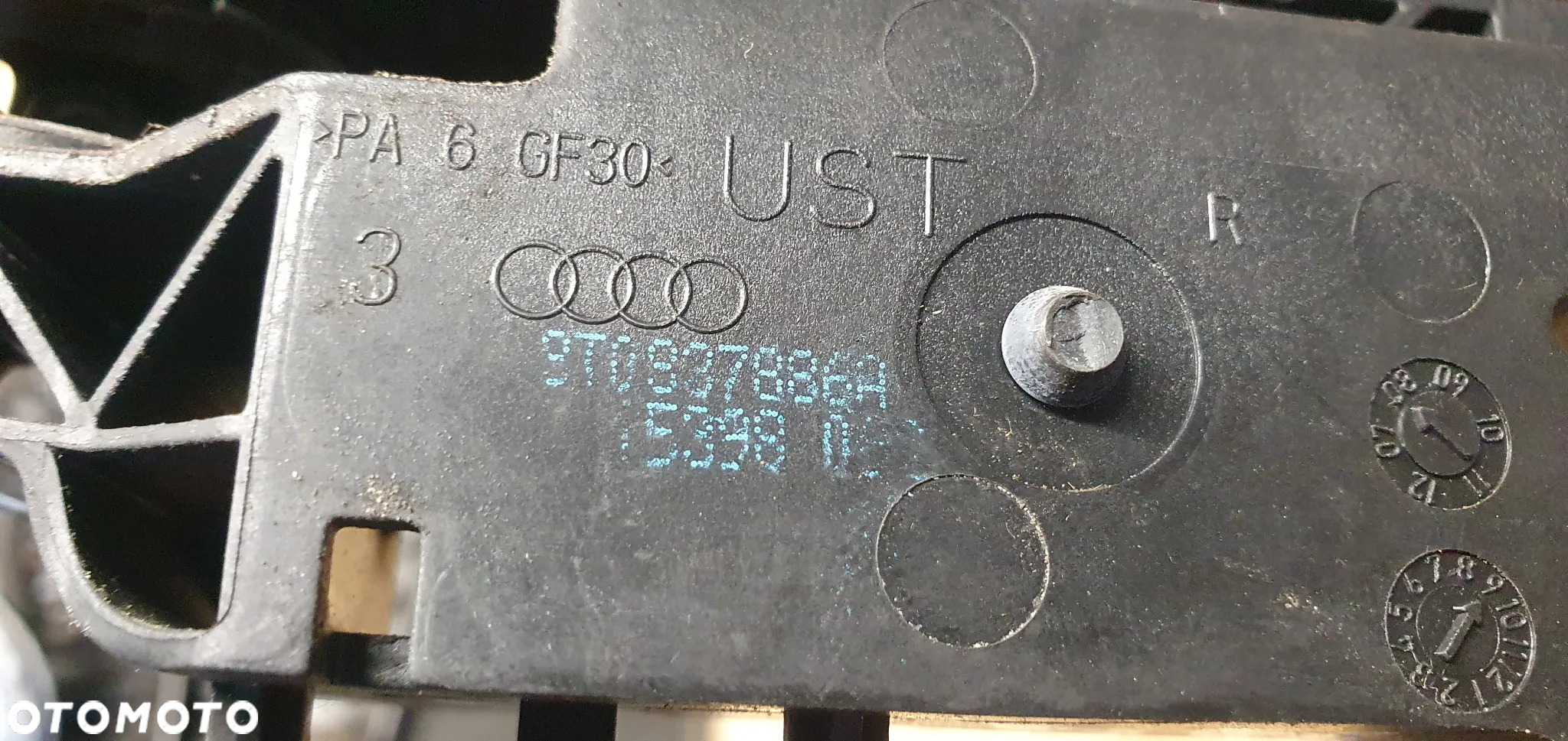 Klamka prawy przód przednia prawa Audi A4 B8 8T0837886A - 6