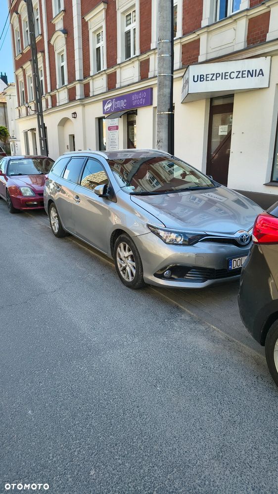 Toyota Auris - 2